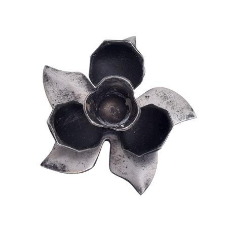 Silver Iron Blooming Lotus T-lite Holder